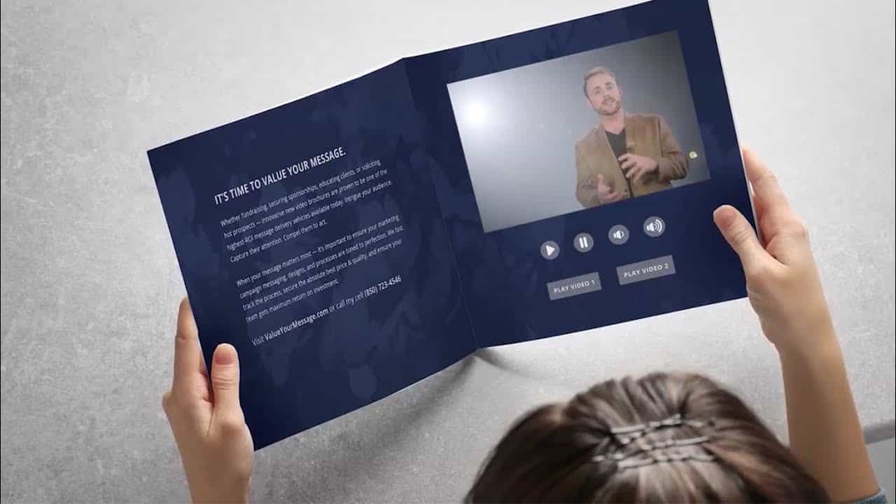 bleed and margin in brochure design